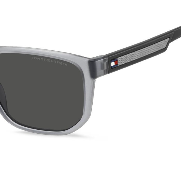 TH 2200/S KB7IR 55 Tommy Hilfiger Güneş Gözlüğü