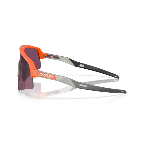 OO 9465 946530 39 Oakley SUTRO LITE SWEEP Güneş Gözlüğü