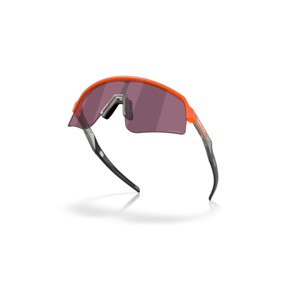 OO 9465 946530 39 Oakley SUTRO LITE SWEEP Güneş Gözlüğü