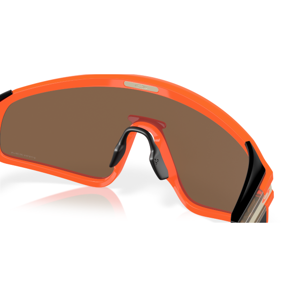 OO 9404 940411 35 Oakley LATCH PANEL Güneş Gözlüğü