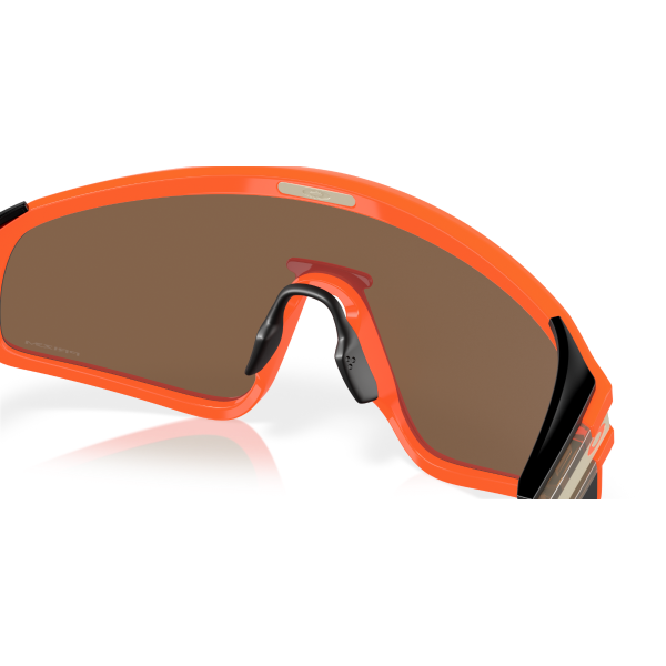 OO 9404 940411 35 Oakley LATCH PANEL Güneş Gözlüğü