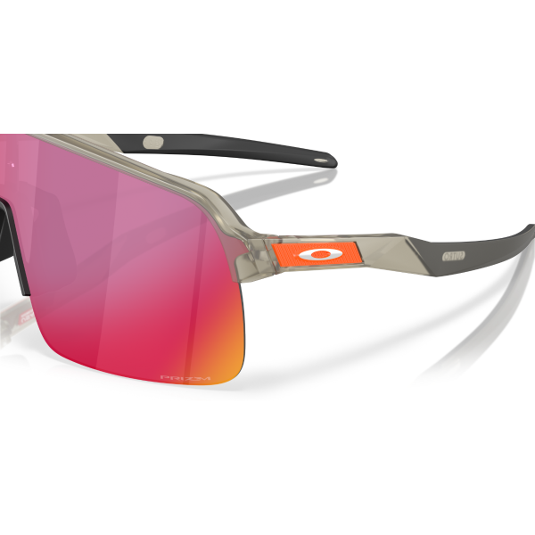 OO 9463 946368 39 Oakley SUTRO LITE Güneş Gözlüğü