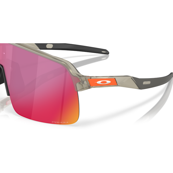 OO 9463 946368 39 Oakley SUTRO LITE Güneş Gözlüğü
