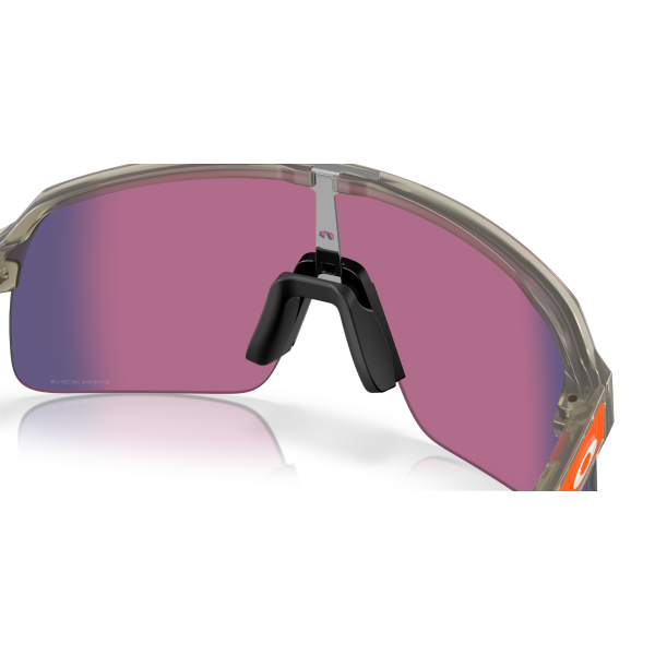 OO 9463 946368 39 Oakley SUTRO LITE Güneş Gözlüğü