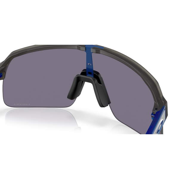 OO 9463 946369 39 Oakley SUTRO LITE Güneş Gözlüğü