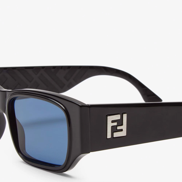 FE 40144I FF Squared 01V Fendi Güneş Gözlüğü